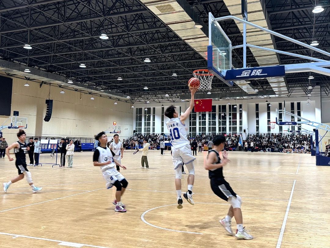 筑梦篮球赛场 点燃青春活力——BETVICTOR伟德“华德杯”篮球赛圆满落幕