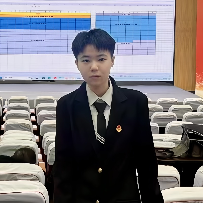 竞赛王者刘旭萌|目标清晰 走出一道璀璨青春